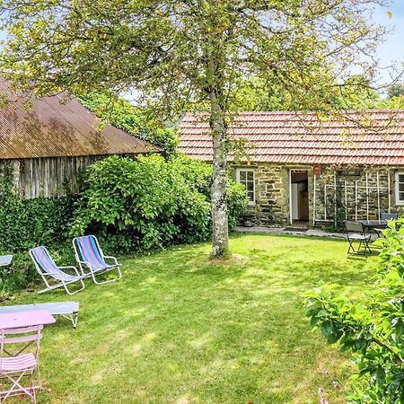 Stunning Home In Quettehou With Wifi Kültér fotó