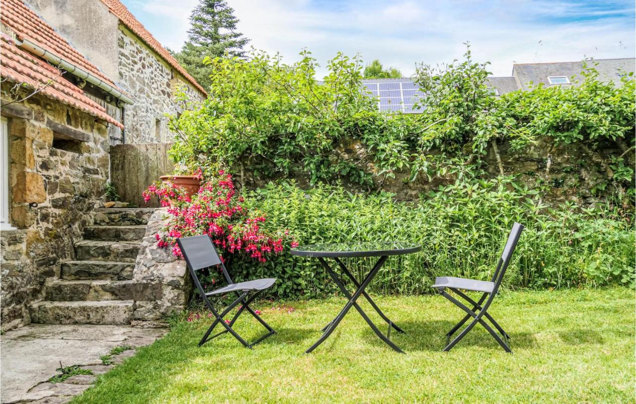 Stunning Home In Quettehou With Wifi Kültér fotó