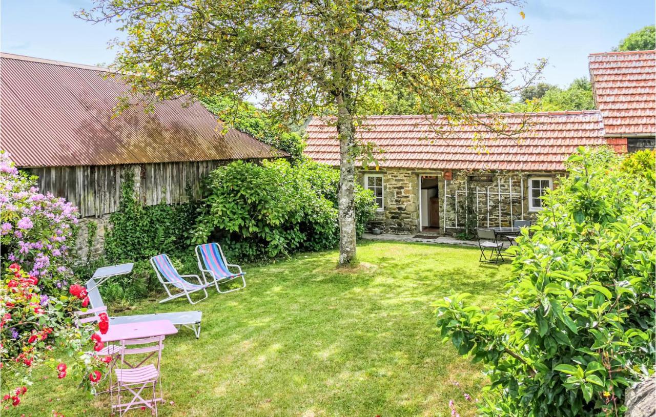 Stunning Home In Quettehou With Wifi Kültér fotó