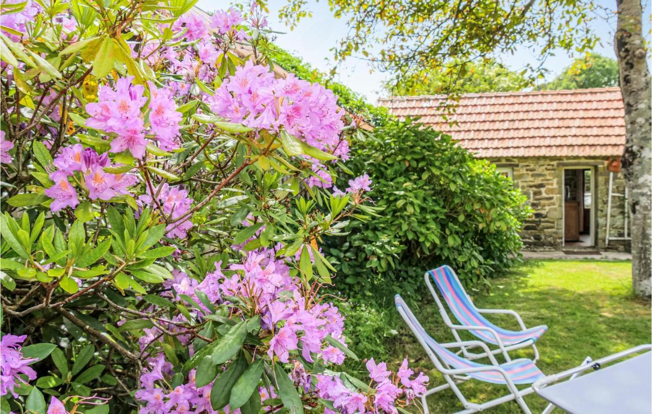 Stunning Home In Quettehou With Wifi Kültér fotó